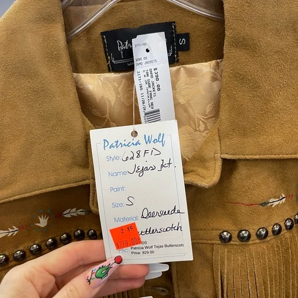 Women's Western Tan Suede Jacket with Horse Motif - Picture 3 of 11